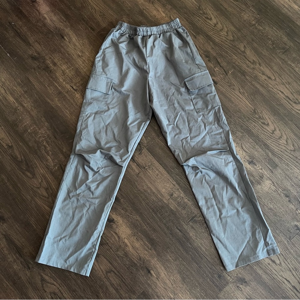 PRETTY LITTLE THINGS GREY CARGO